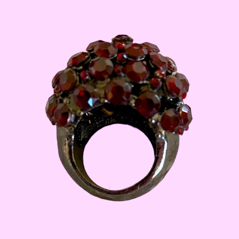 Ladies Size 8 Red and Black Cocktail Ring